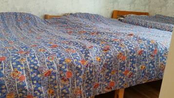 Soundproofing, free WiFi