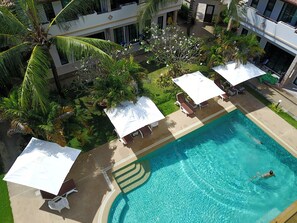 Outdoor pool, open 8:00 AM to 9:00 PM, pool umbrellas, sun loungers - Babylon Pool Villas (Rawai)