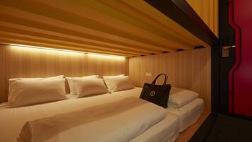 Free WiFi, bed sheets