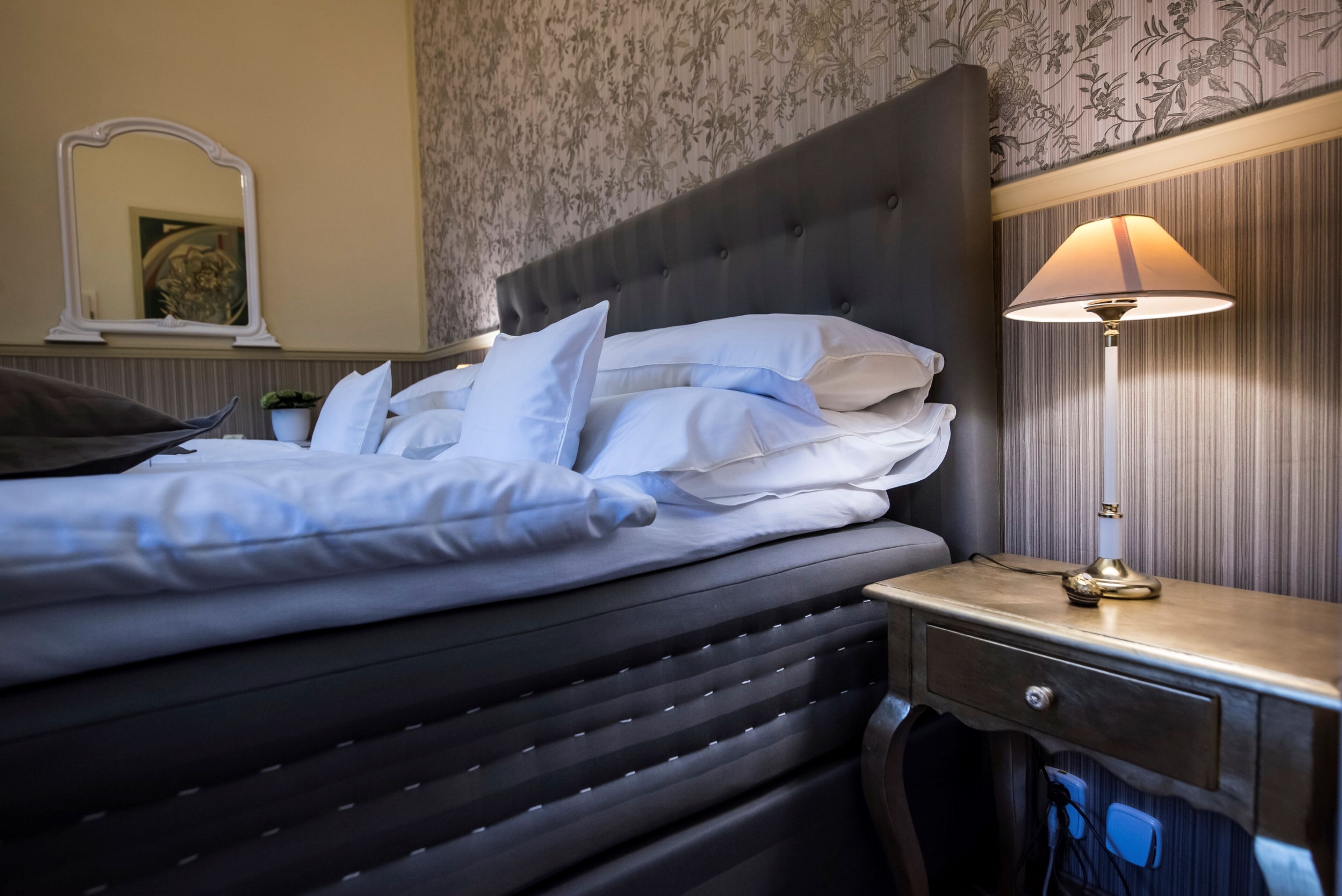 deluxe double or twin room, 1 bedroom | 1 bedroom, memory-foam beds, minibar, in-room safe