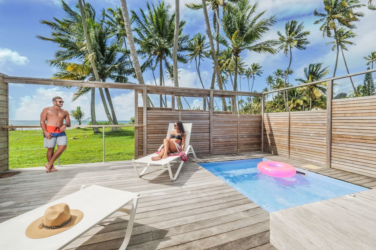 suite, pool access | terrace/patio