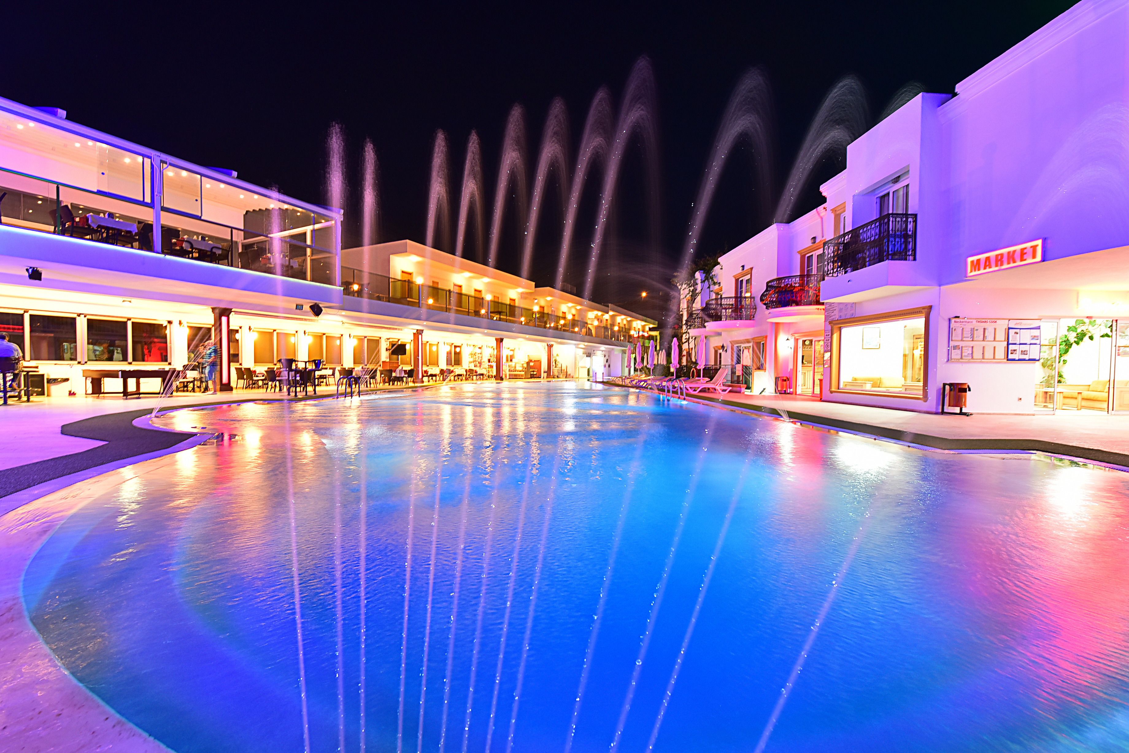 outdoor pool, pool loungers