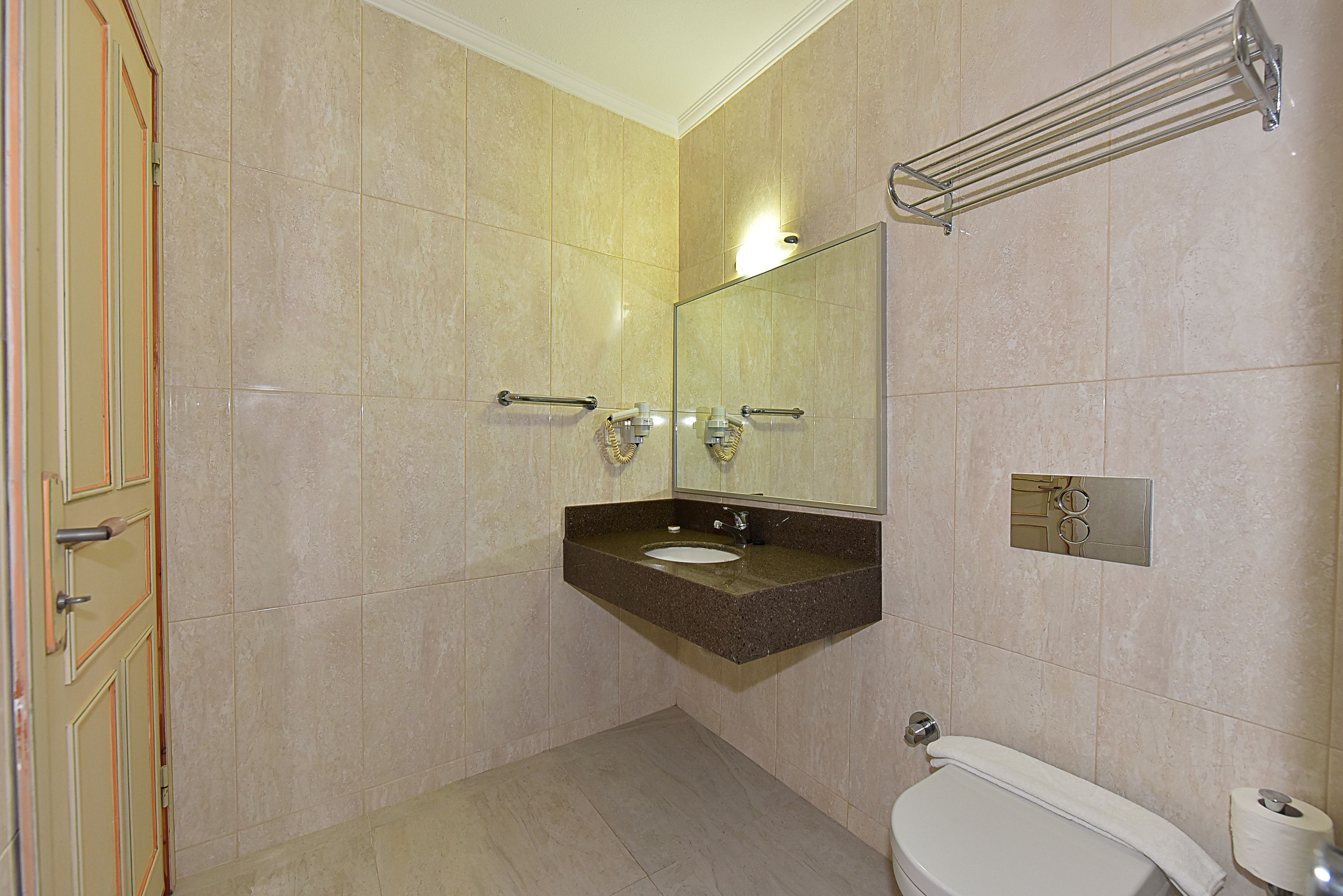 in-room safe, free cots/infant beds, free rollaway beds