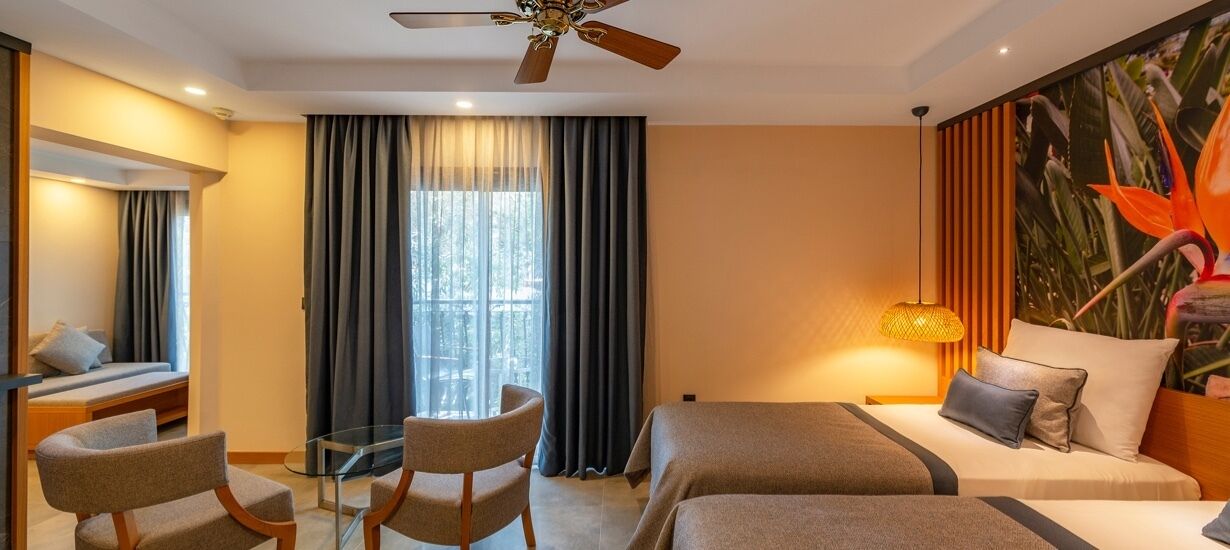 Premium bedding, free minibar, in-room safe, iron/ironing board
