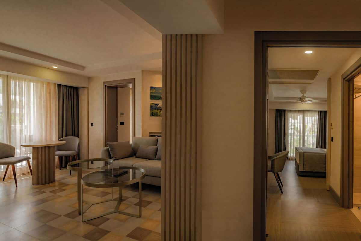 Senior suite | 1 slaapkamer, luxe beddengoed, een gratis minibar, een kluis op de kamer