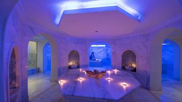 Espace de soins pour les couples, sauna, bain à remous, hammam, hammam