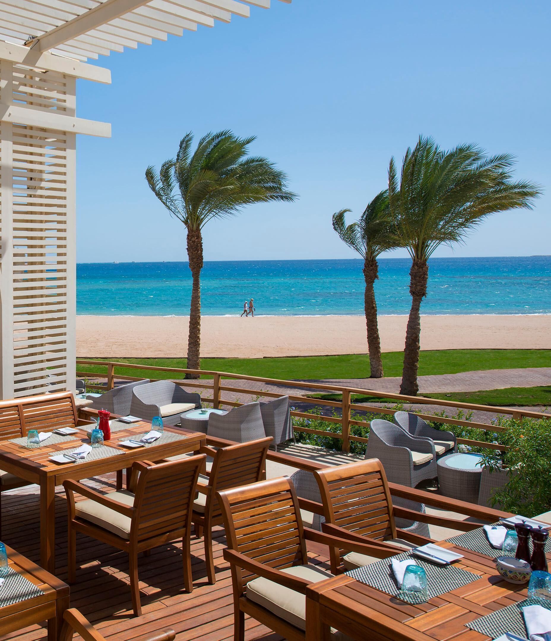6 Restaurants; Frühstück, Mittagessen und Abendessen werden serviert