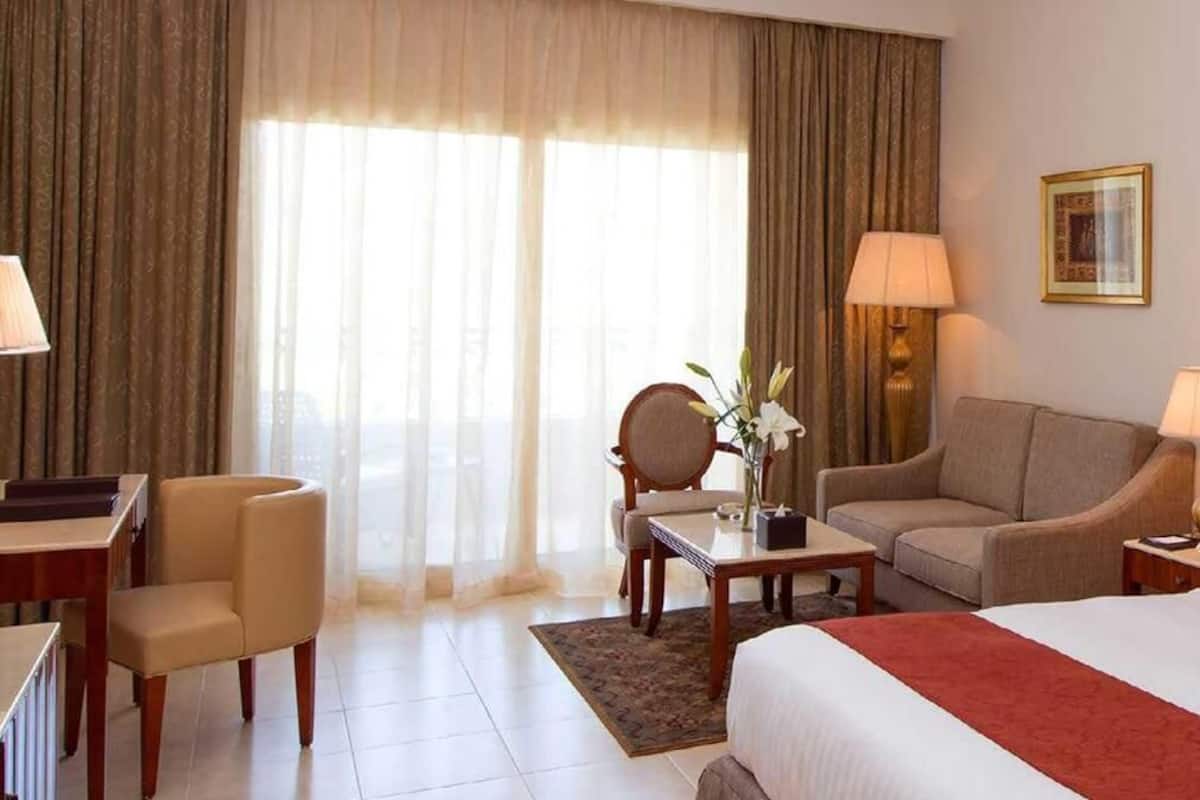 baron club deluxe room (egyptian and residents)- (adults only 18+) | 1 bedroom, egyptian cotton sheets, premium bedding, minibar