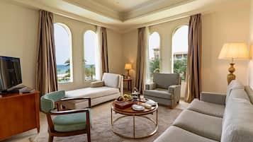 Suíte, 2 quartos (Ambassador) | Roupas de cama de algodão egípcio, roupas de cama premium, frigobar