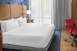 Premium bedding, in-room safe, desk, blackout drapes