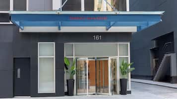 Fachada de la propiedad