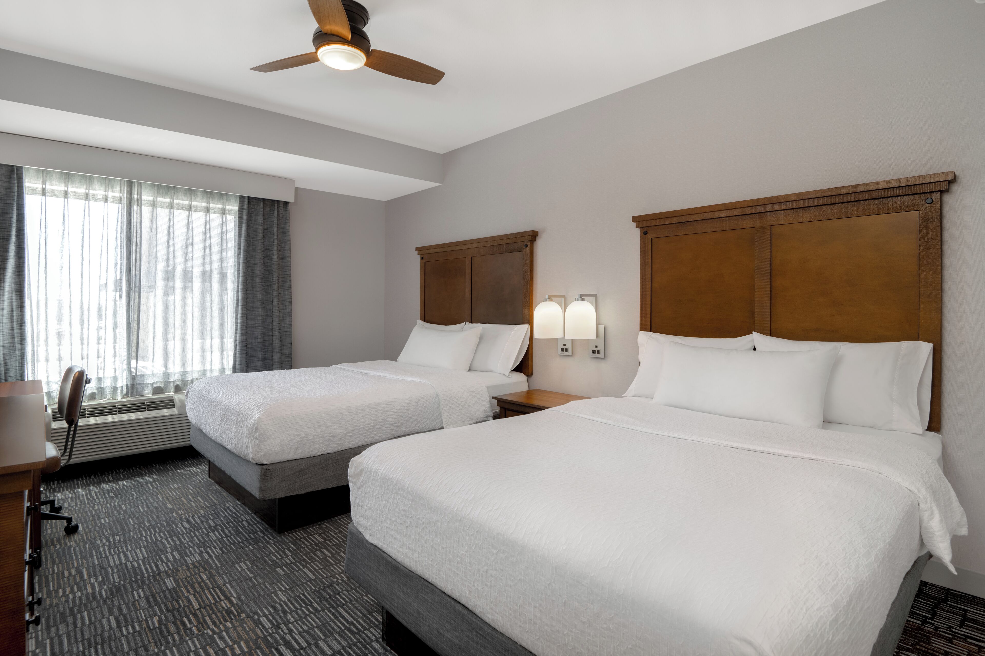 Zimmersafe, individuell dekoriert, individuell eingerichtet