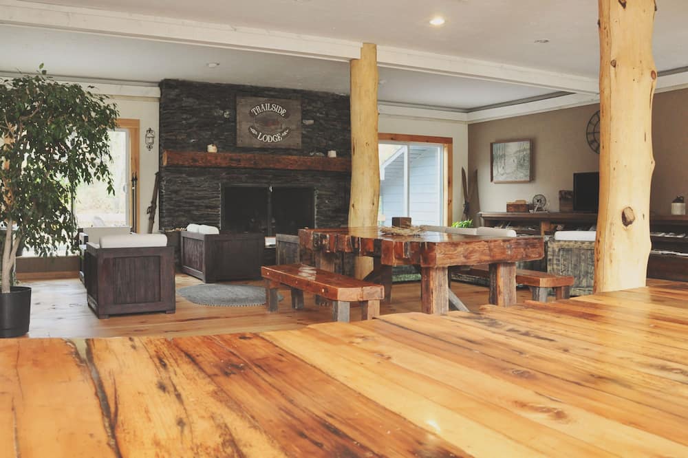 The Trailside Inn