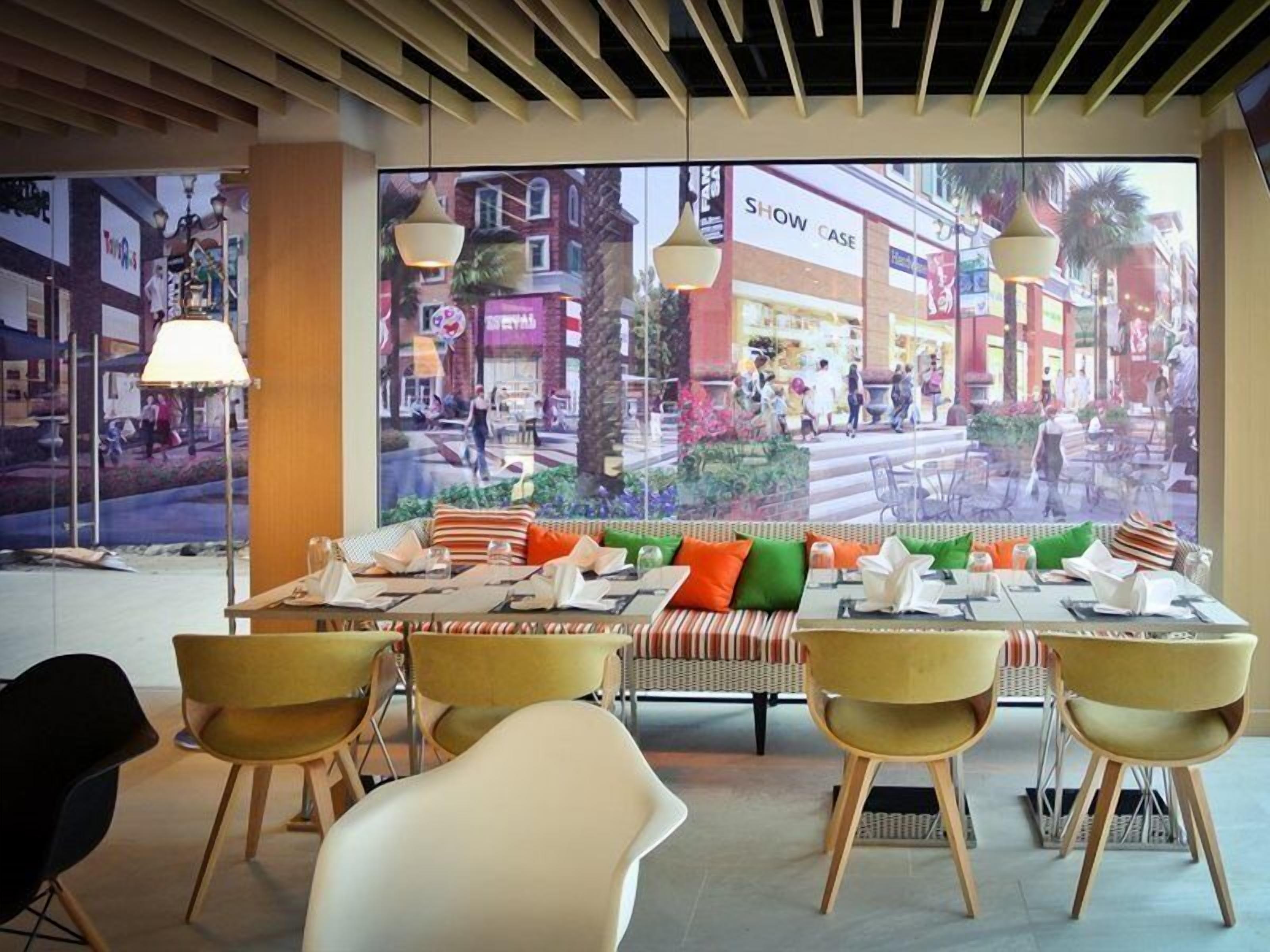 2 Restaurants, Frühstück, Mittagessen, Abendessen, internationale Küche