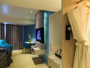 1 bedroom, minibar, in-room safe, desk - Grand Scenaria Hotel Pattaya (Pattaya)