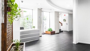 Lobby - Gran Via Suites (Madrid)