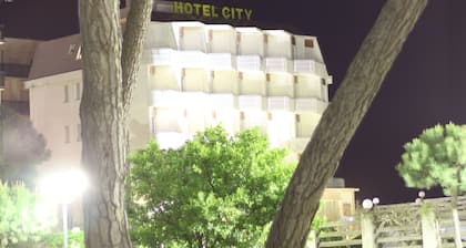 Hotel City Beach Resort