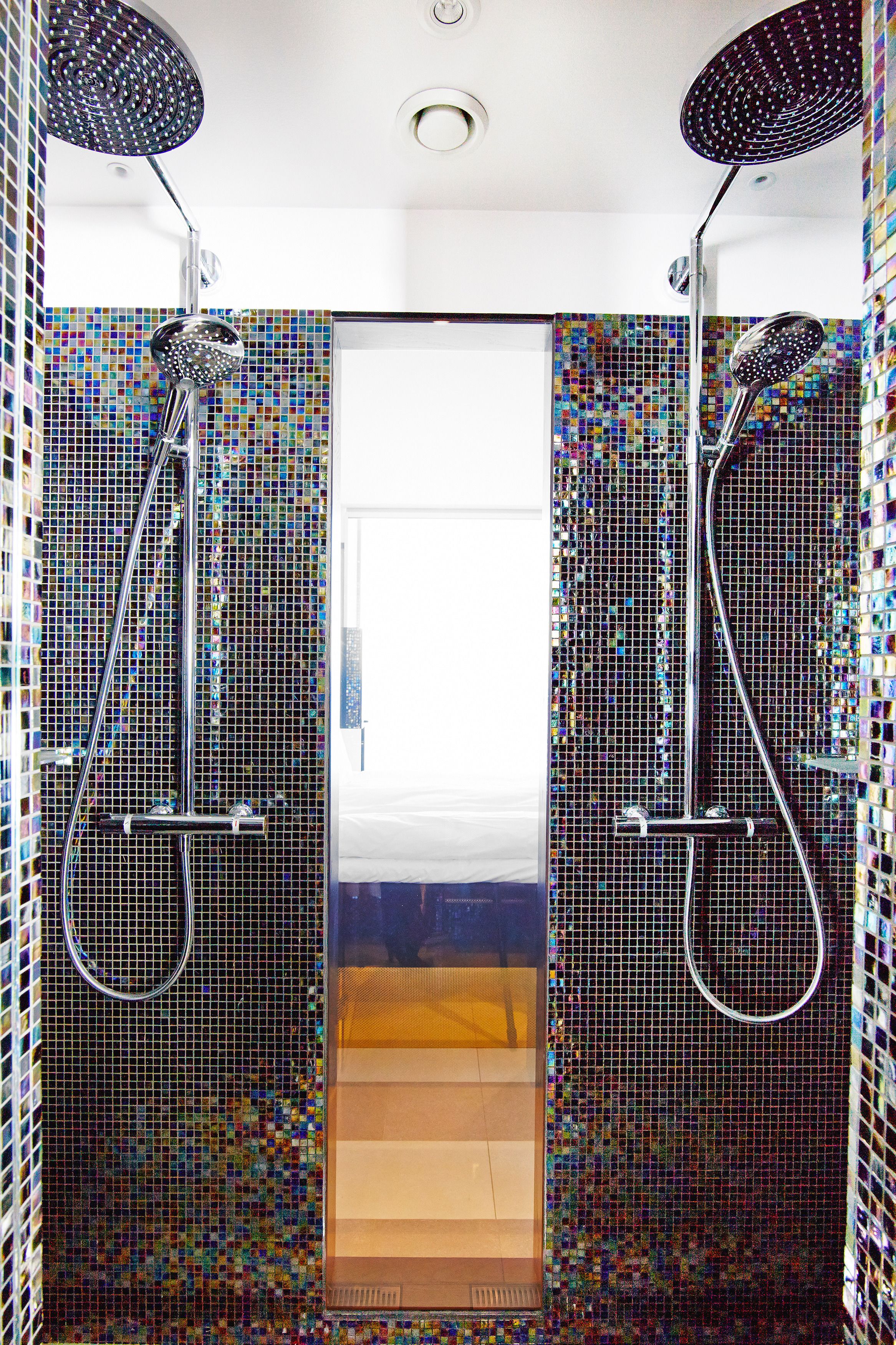 Dusch, regndusch, hårtork och golvvärme