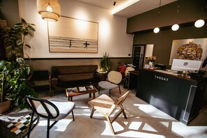 Property entrance - Hôtel Taggât (Lyon)