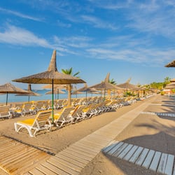 Private beach, sun loungers, beach umbrellas, beach towels