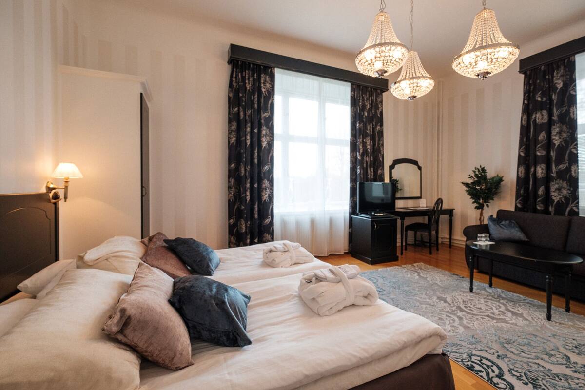 Habitación doble superior | Escritorio, wifi gratis, ropa de cama