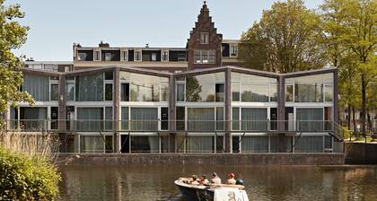YAYS Amsterdam Prince Island by Numa