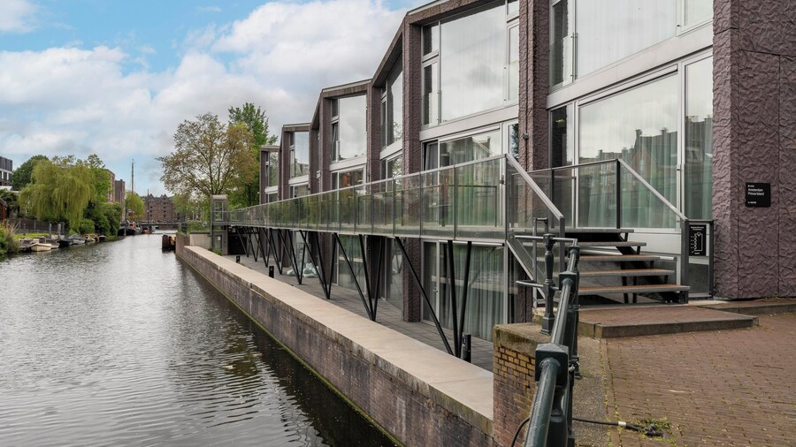 YAYS Amsterdam Prince Island by Numa