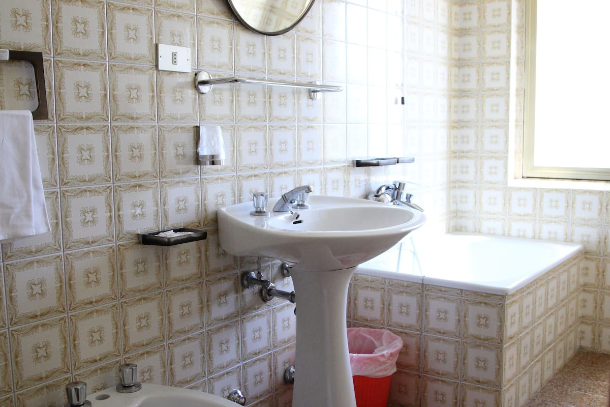 triple room, mountain view | bathroom | hair dryer, bidet