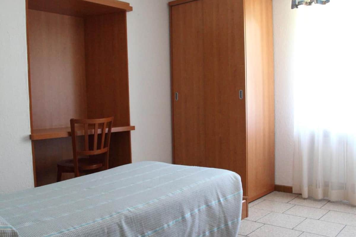 in-room safe, desk, rollaway beds, free wifi