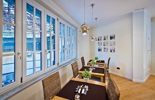 Colazione a buffet, servita tutte le mattine (12.50 EUR a persona) 