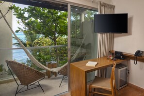 Partial Ocean View | 高級寢具、羽絨被、客房內保險箱、書桌