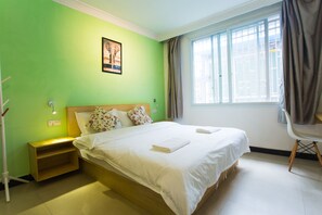 Habitación doble estándar | 18 habitaciones, caja de seguridad en la habitación y cortinas blackout 