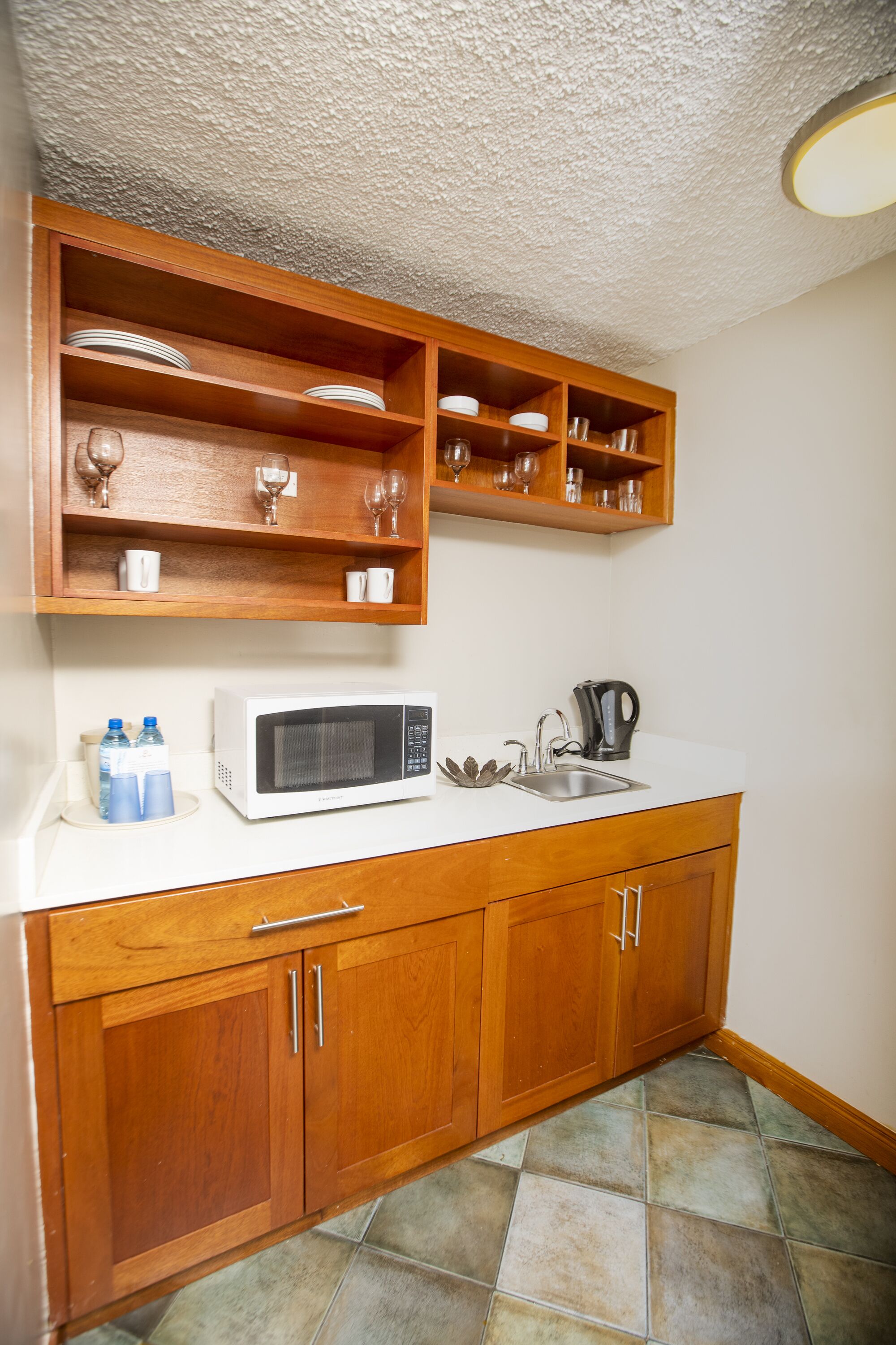 junior room | private kitchenette