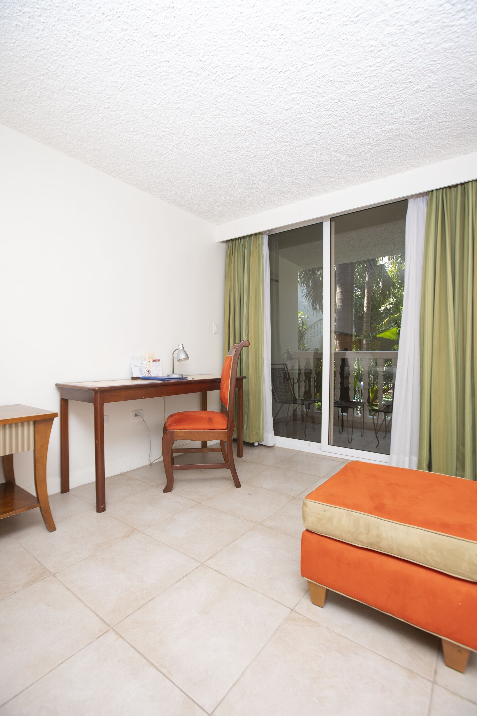 Photo - Le Plaza Hotel