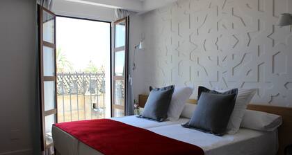 Hotel Boutique Caireles