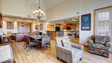 Royal Condo, 3 Bedrooms, Balcony | 1 bedroom, iron/ironing board, free WiFi, bed sheets