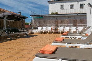 Terrasse au soleil