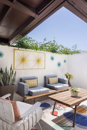 Deluxe Double Room, Kitchenette | Terrace/patio