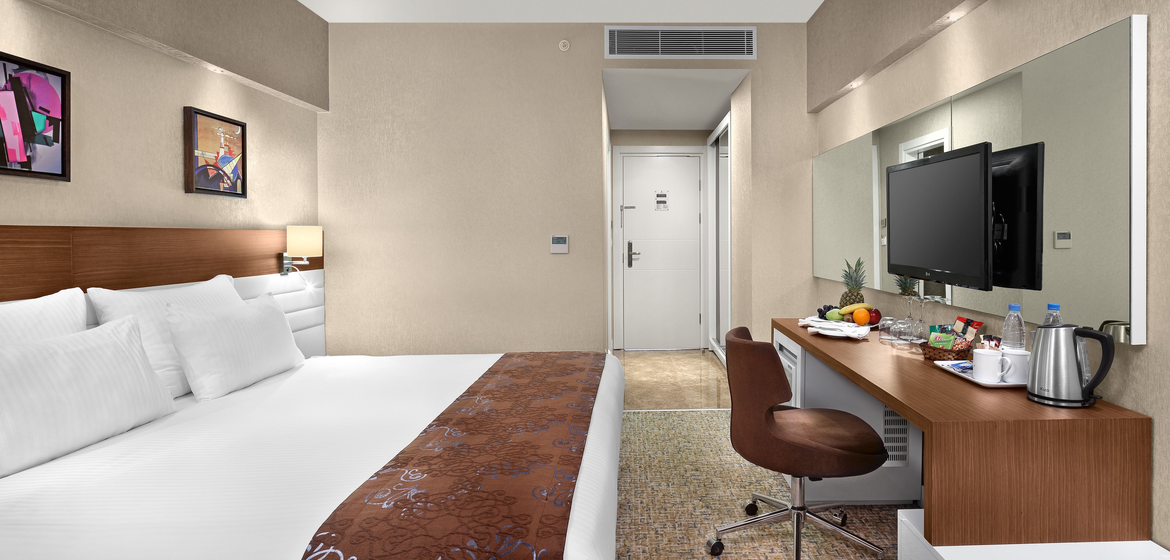 1 bedroom, premium bedding, down duvets, tempur-pedic beds