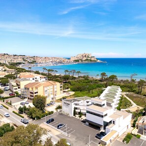 บริเวณภายนอก