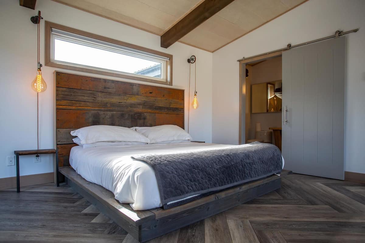 Habitación de lujo, 1 cama King size, vista a la montaña (No Breakfast) | Sábanas de algodón egipcio y ropa de cama de alta calidad 