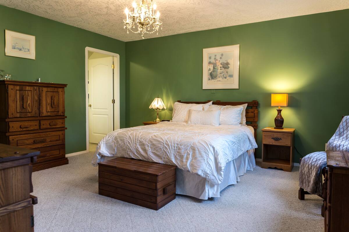 Suite, 1 Queen Bed