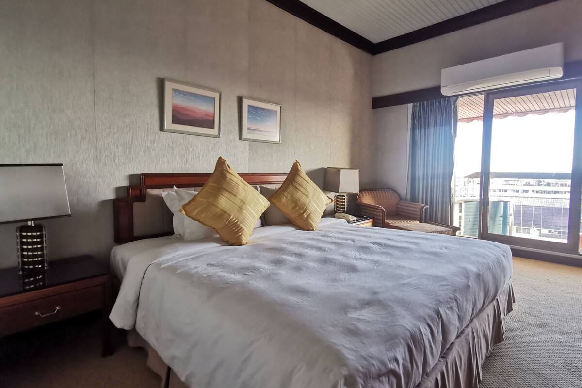 Presidential-Suite