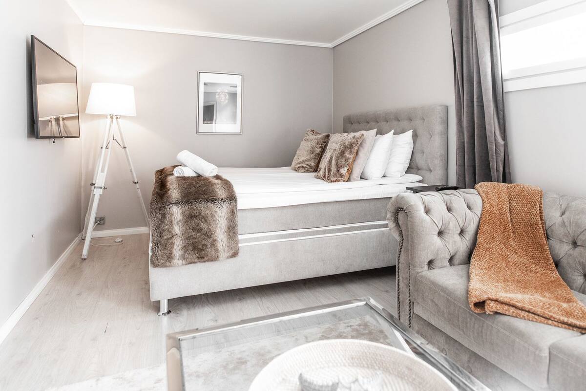 Superior Deluxe Double or Twin Room with Own Entrance (Annex New Side)