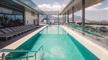 Outdoor pool, open 8 AM to 7:00 PM, sun loungers, lifeguards on site