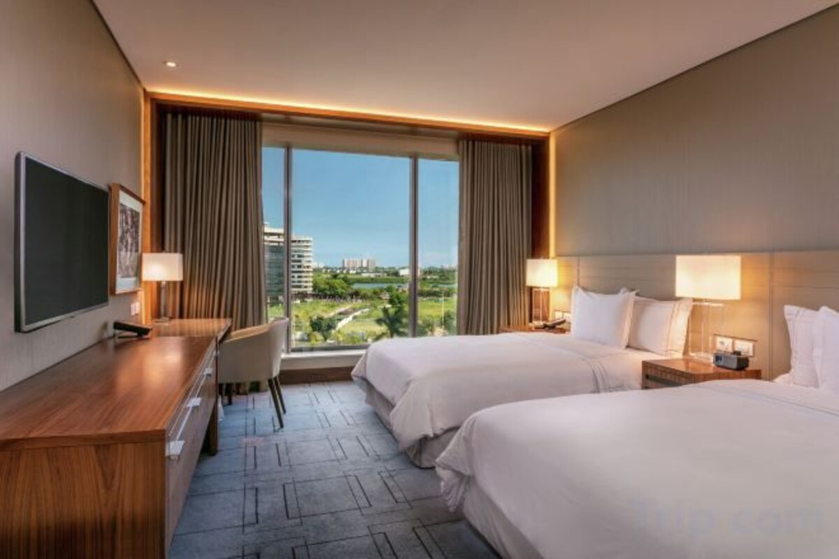 Deluxe Two Double Room With Lagoon View
