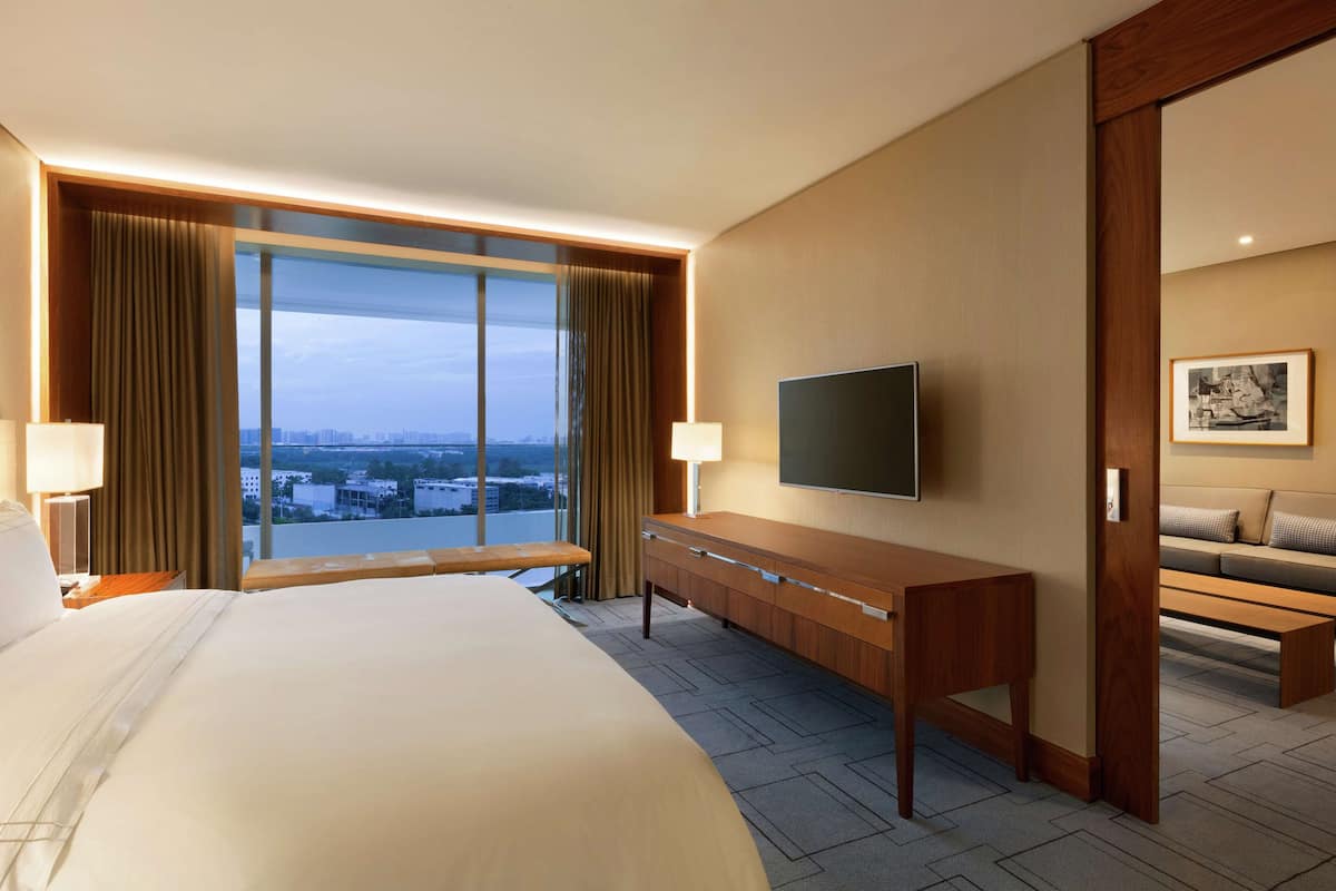 Suite, 1 King-Bett, Zutritt zur Club Lounge