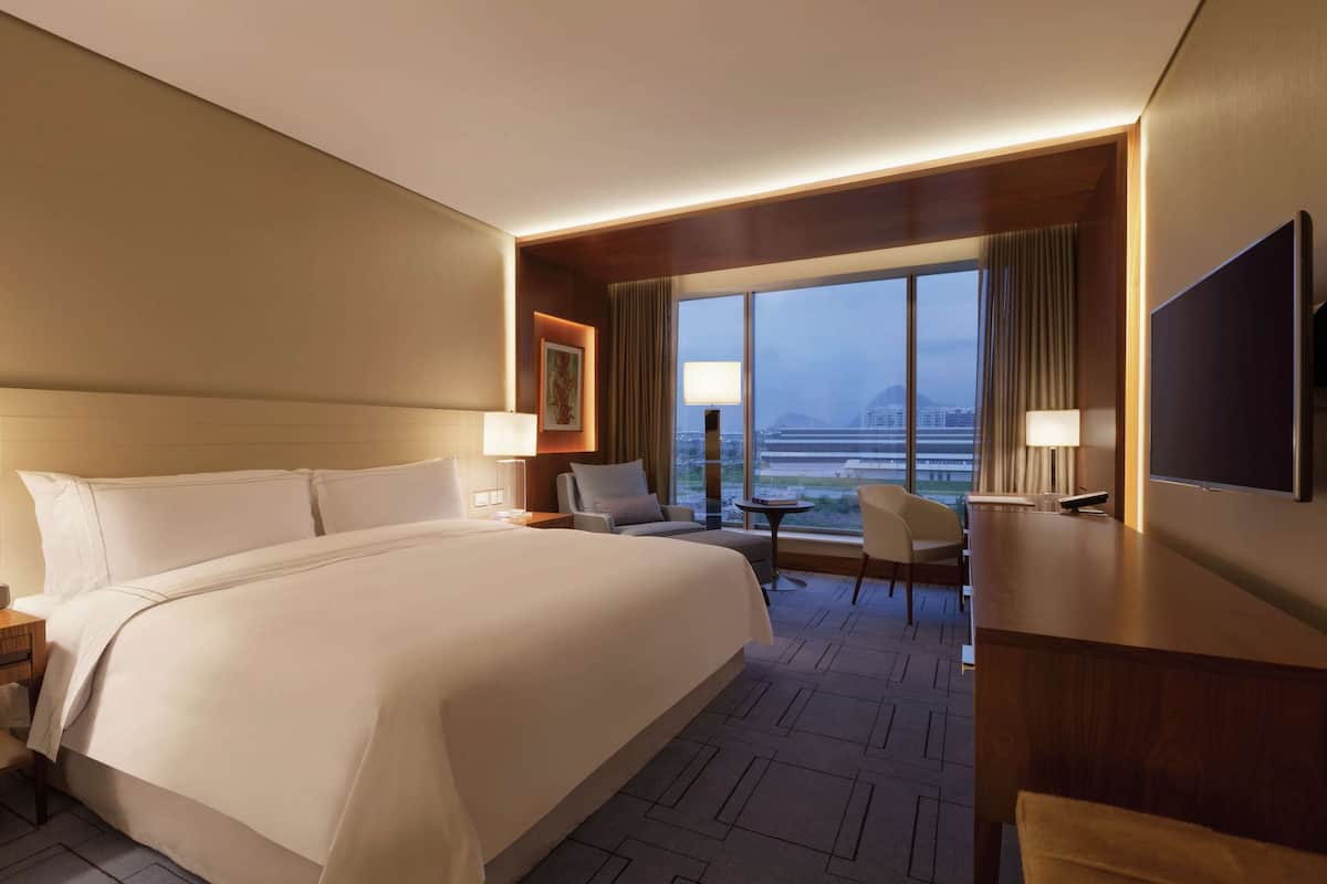1 Schlafzimmer, hochwertige Bettwaren, Minibar, Zimmersafe