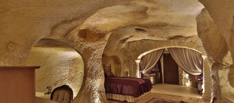 Golden Cave Suites