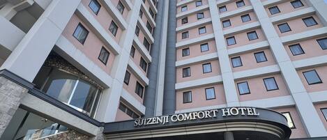 Entrada al alojamiento